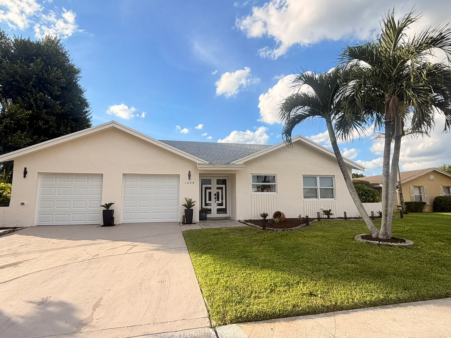 3 bed, 1302 sqft, $8,000 — Photo 1