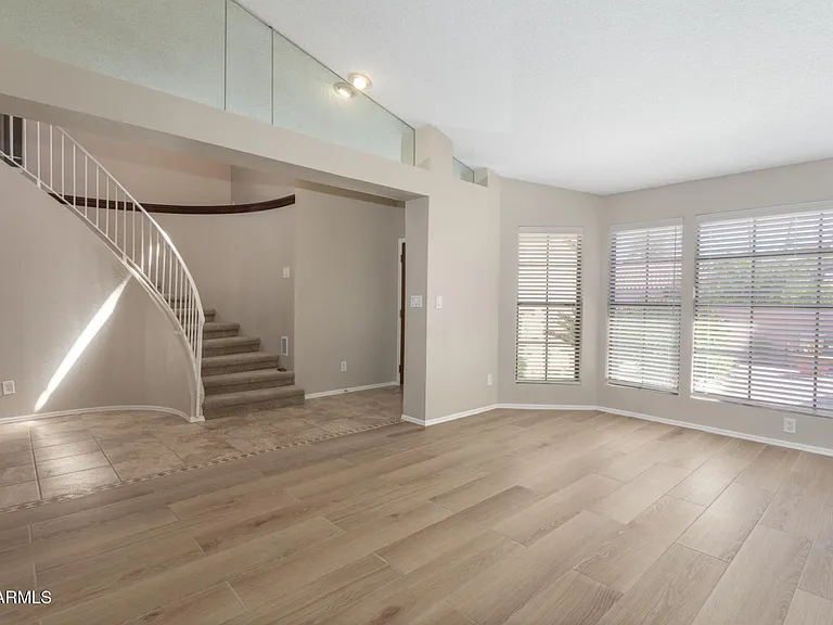 10930 E Hope Dr — Photo 9