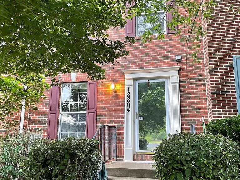 18804 Broken Oak Rd — Photo 2