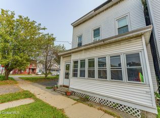 47 Pine St, Rensselaer, NY 12144