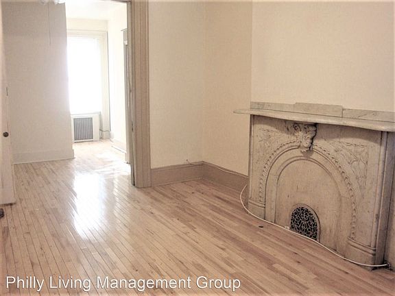 2nd image of 1930 Bainbridge St Floor 1