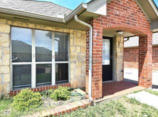 4709 Castle Bay Cv, Del City, OK 73115