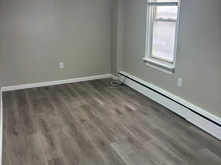 1646 Main St #3 — Photo 6