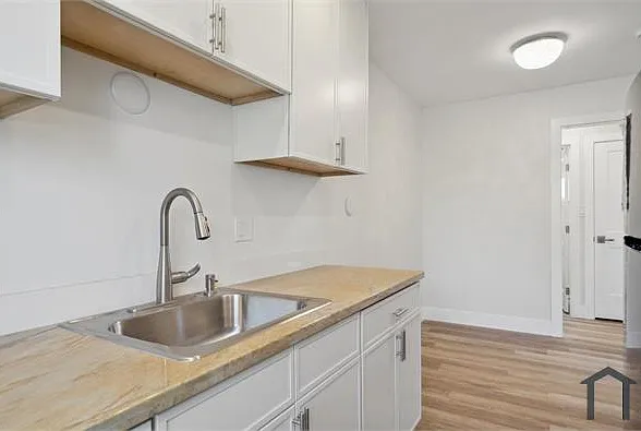 3441 Laguna Ave #1 — Photo 22