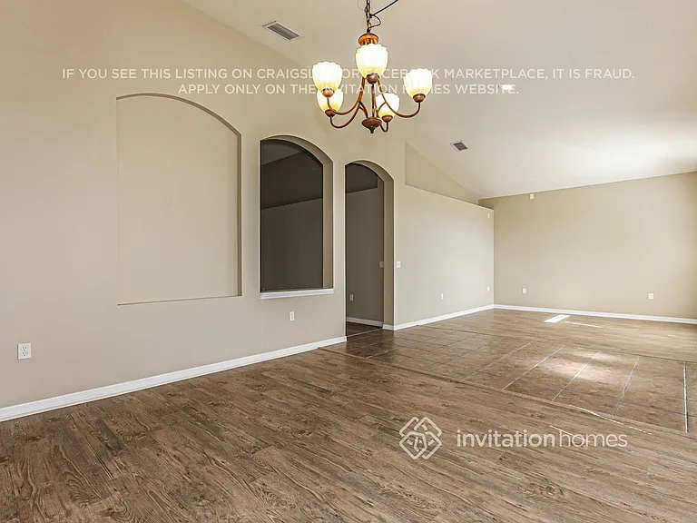 2313 Nesslewood Dr — Photo 5