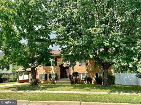 2108 Redwood Ter, Temple Hills, MD 20748