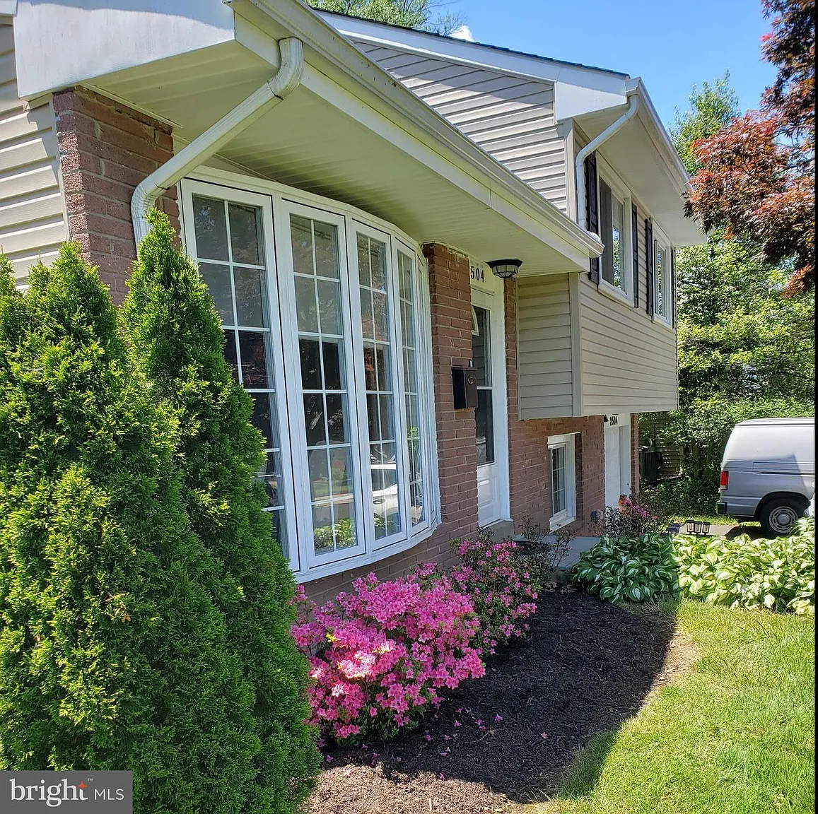 2504 Eberly St photo 1