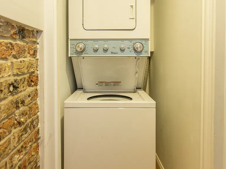 53 W Burton Pl — Photo 9