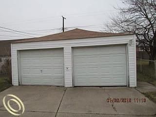 4th image of 21603 Colony St
