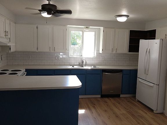 3rd image of 1168 S Garden Pl