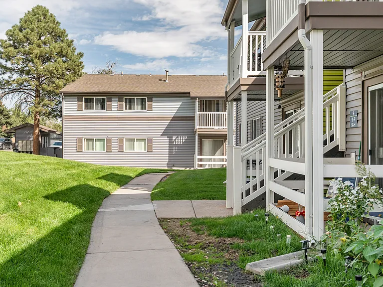 Grammercy Apartments — Photo 9