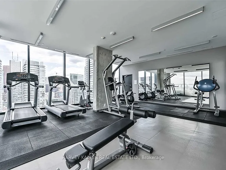 11 Charlotte St #507 — Photo 20