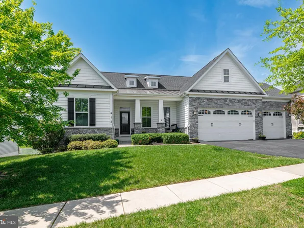 412 Potomac View Pkwy, Brunswick, MD 21716