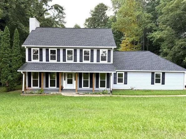 95 Hamilton Dr, Newnan, GA 30263