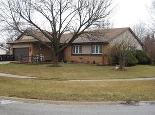 19555 Pheasant Ct, Mokena, IL 60448