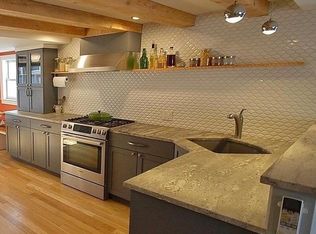38 Fox St, Portland, ME 04101