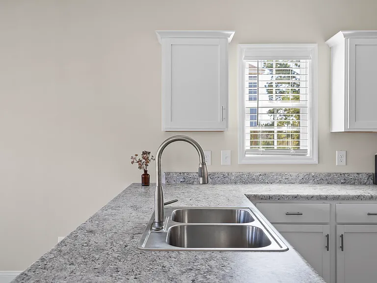 208 Broadleaf Dr — Photo 15