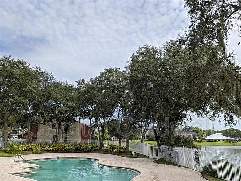209 Lake Brook Cir #LB103 — Photo 44