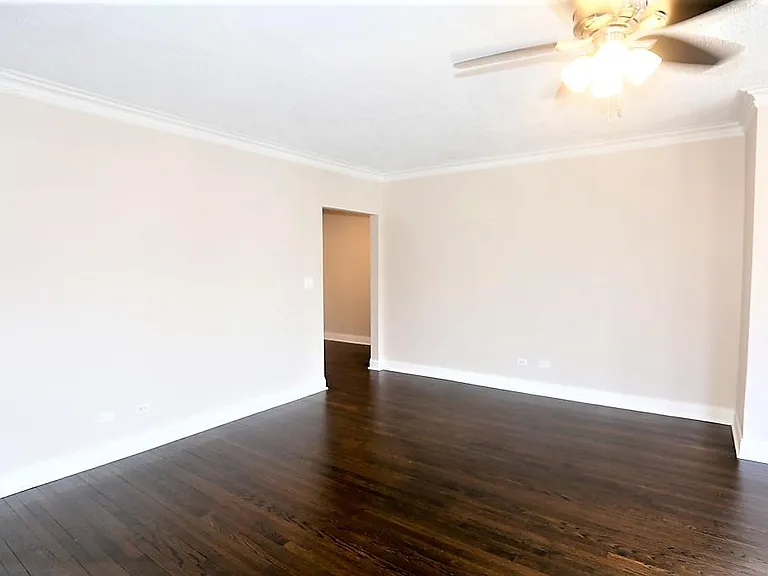4447 N Rockwell St #1 — Photo 4
