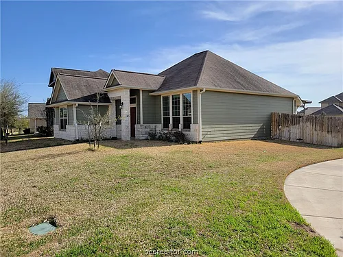 2043 Autumn Lake Dr Photo 1