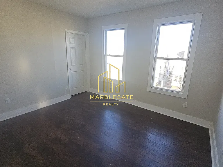 234-236 Renner Ave #33 — Photo 6