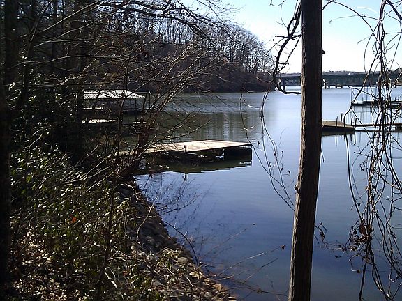 Path to dock