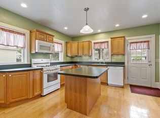 14 Doane St, Fitchburg, MA 01420