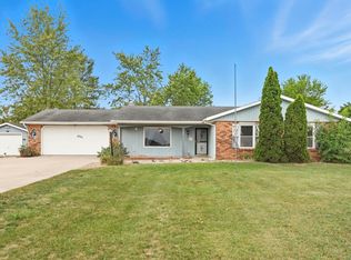 5725 Kroemer Rd, Fort Wayne, IN 46818