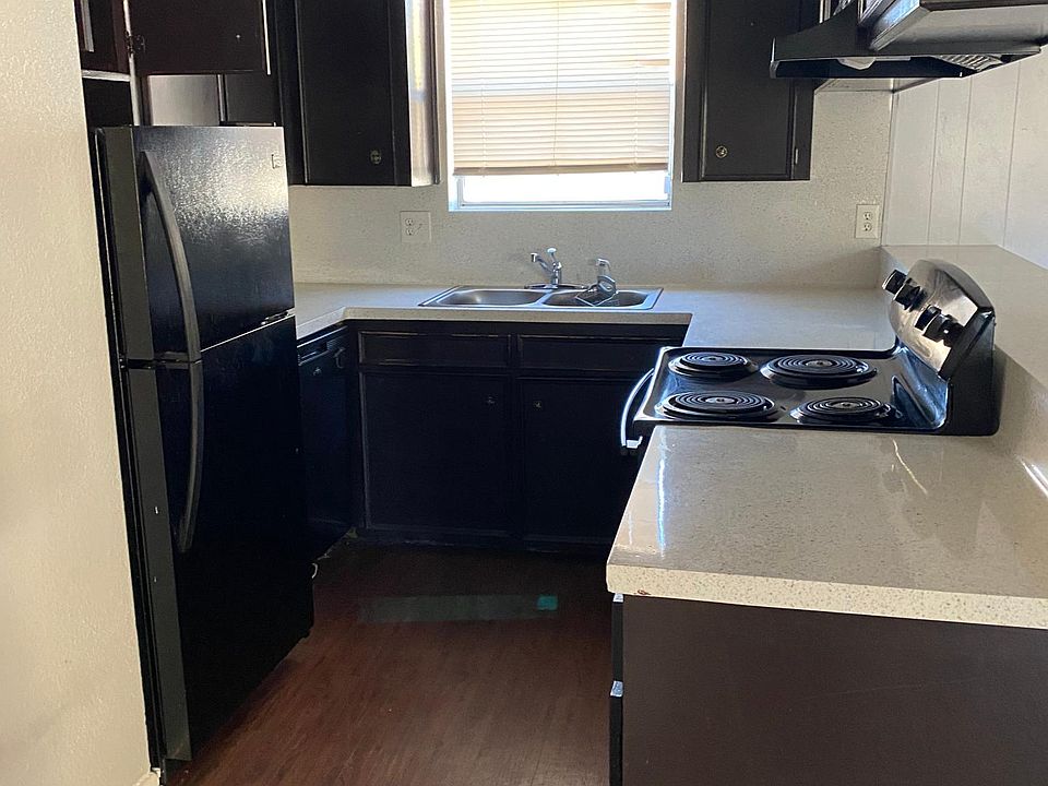 1st image of 1503 Donovan St #7