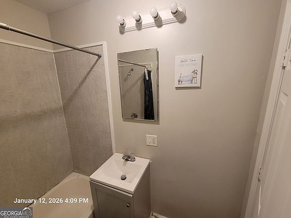 5th image of 2872 Antioch Rd