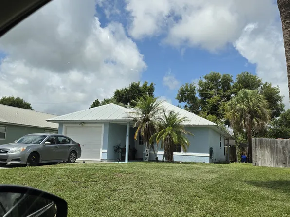 1465 25th Ave SW, Vero Beach, FL 32962