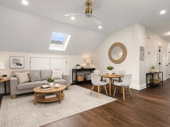 59 Wenham St Floor 3, Jamaica Plain, MA 02130