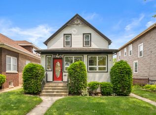 12553 Greenwood Ave, Blue Island, IL 60406