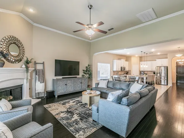 5113 Vieques Ln, Fort Worth, TX 76244