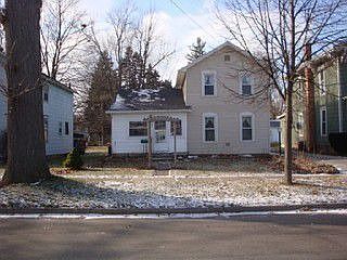 1st image of 305 N Pearl St