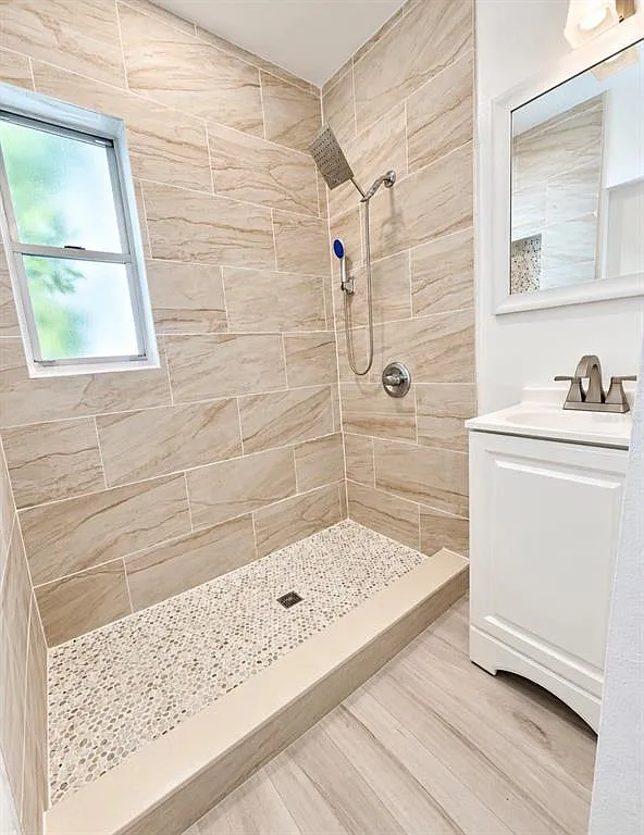 2 bed, 1.0 bath, 730 sqft, $1,650 — Photo 3