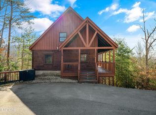 1539 Boo Boos Way, Sevierville, TN 37862