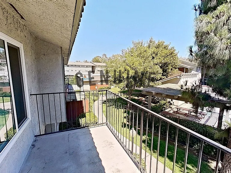 971 S Idaho St #16 — Photo 42