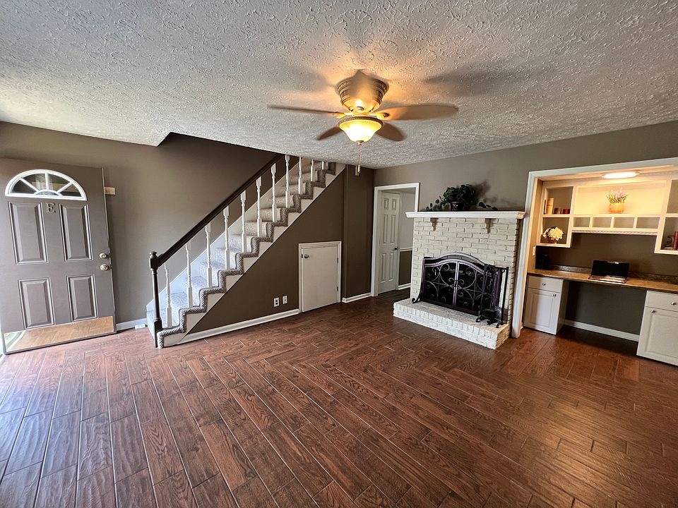 Beautiful Hardwood floors throughout