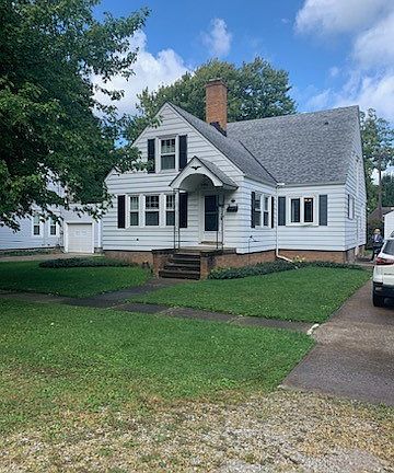 2nd image of 5730 Huron St