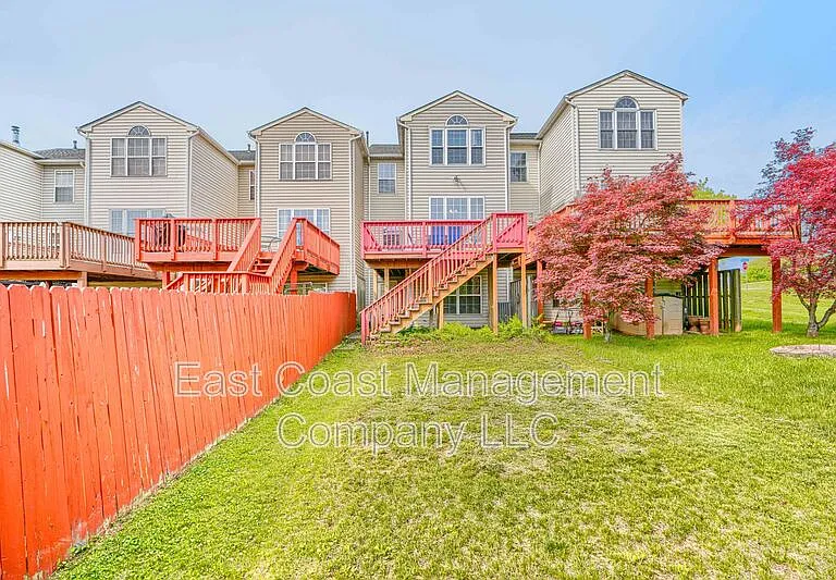 403 Deerhill Cir — Photo 34