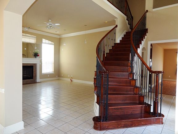 2nd image of 4112 Ryan Ln