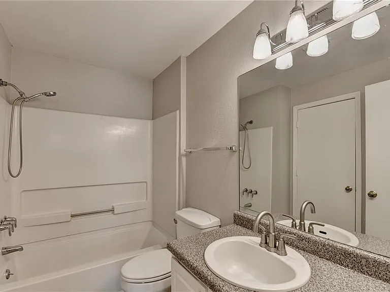 3655 Habersham Rd NE #311 — Photo 15