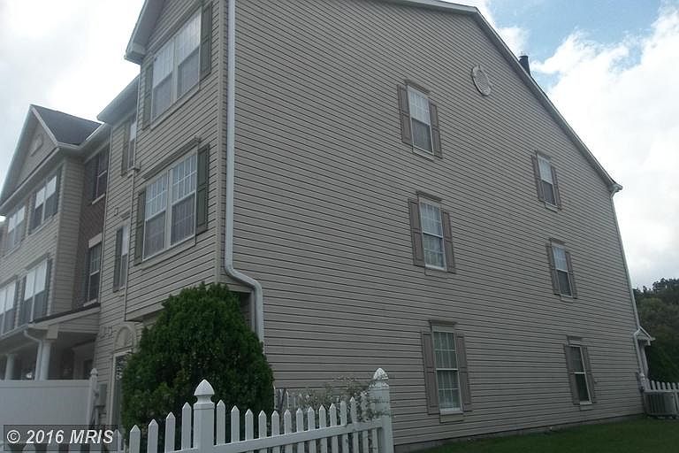 2nd image of 4262 Maple Path Cir #16