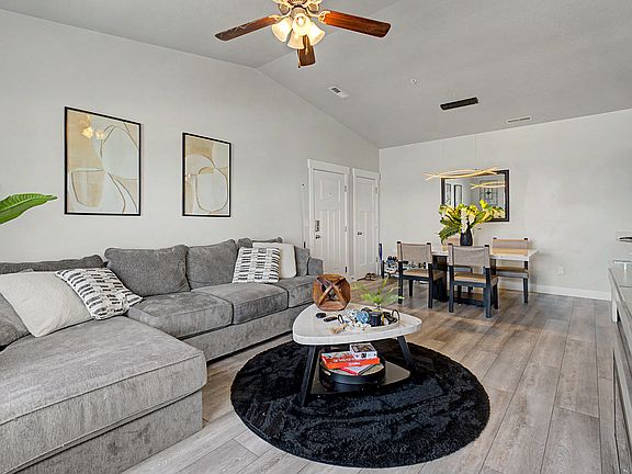 5th image of 14453 S Selvig Way #302