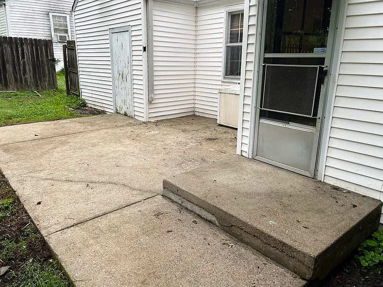 348 Woodycrest Ave — Photo 6