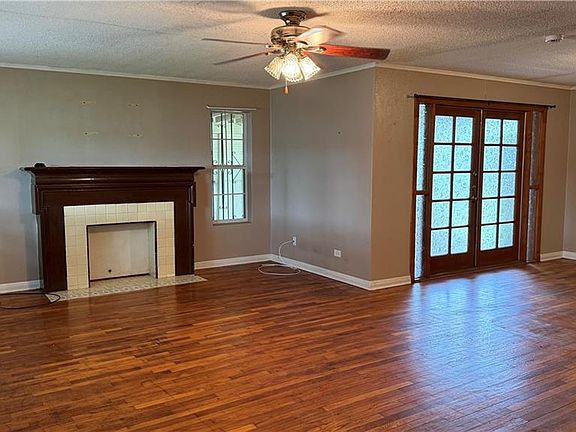 4th image of 1009 S Missouri Ave