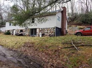 120 Tommys Creek Rd, Odd, WV 25902