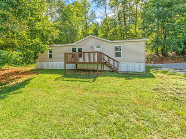 130 Westford Dr, Strawberry Plains, TN 37871