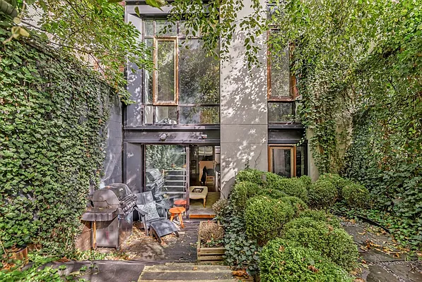 Rented by Compass | media 29